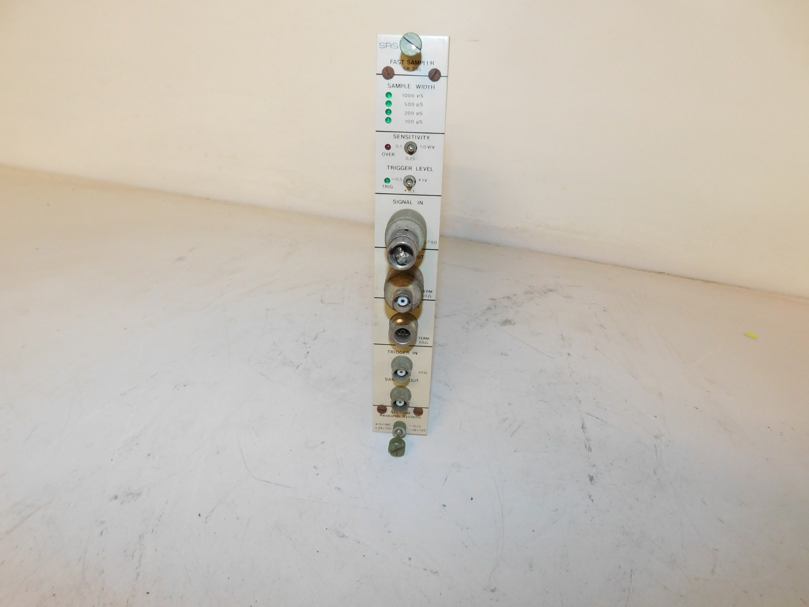 STANFORD RESEARCH MODEL SR255 FAST SAMPLER (JCC67)