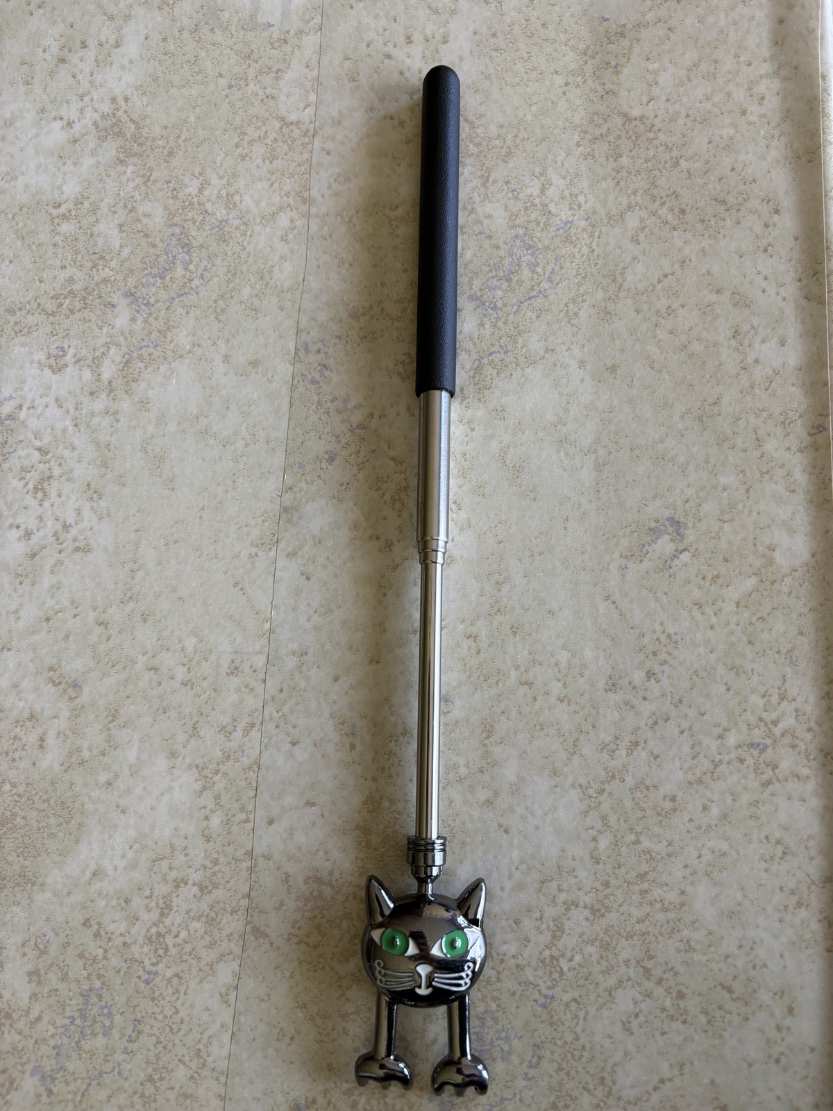 Extendable Cat Back Scratcher, Gift For Cat Lovers New Black  Handle