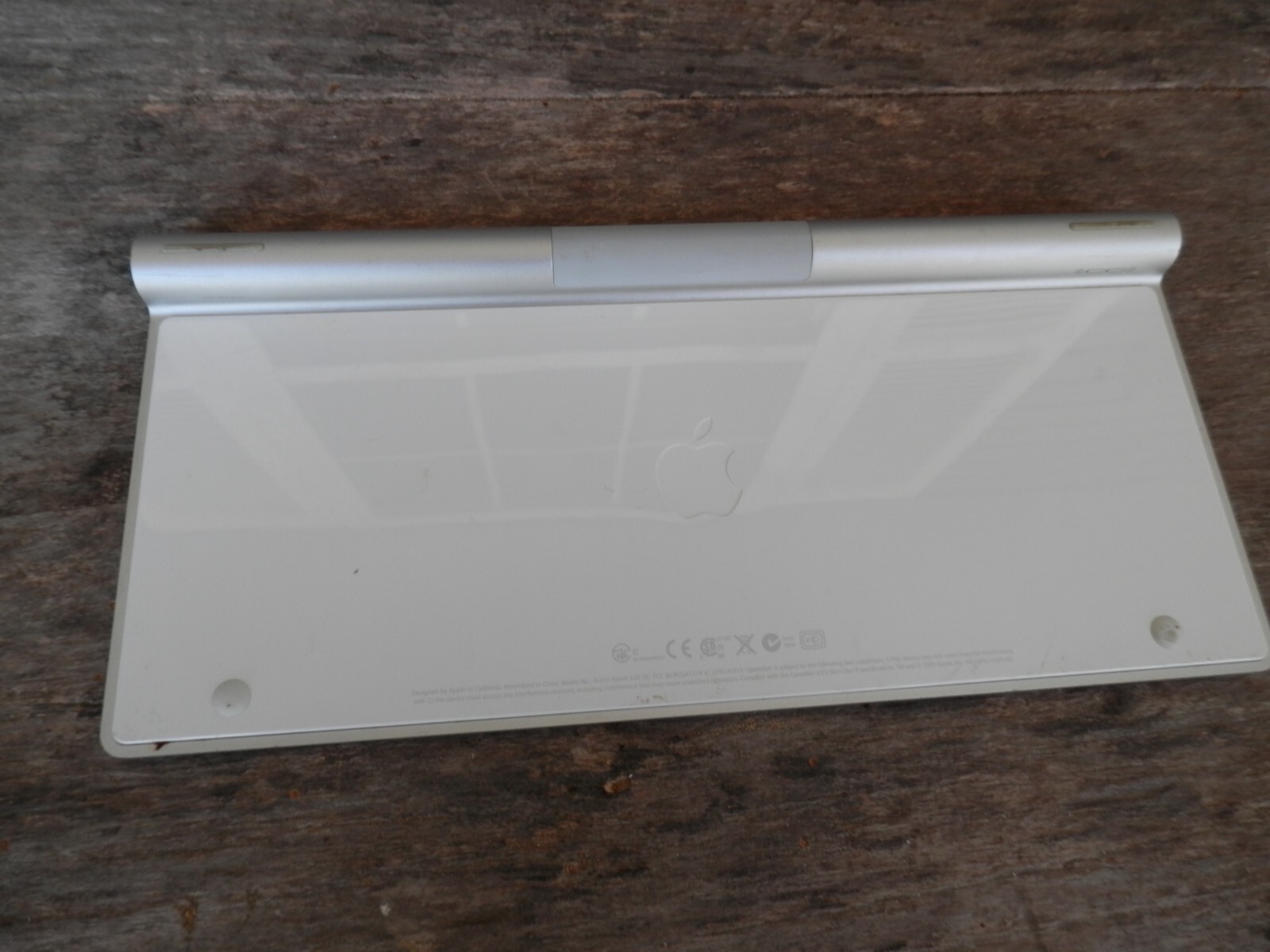 Apple Wireless Bluetooth Keyboard Model A1314