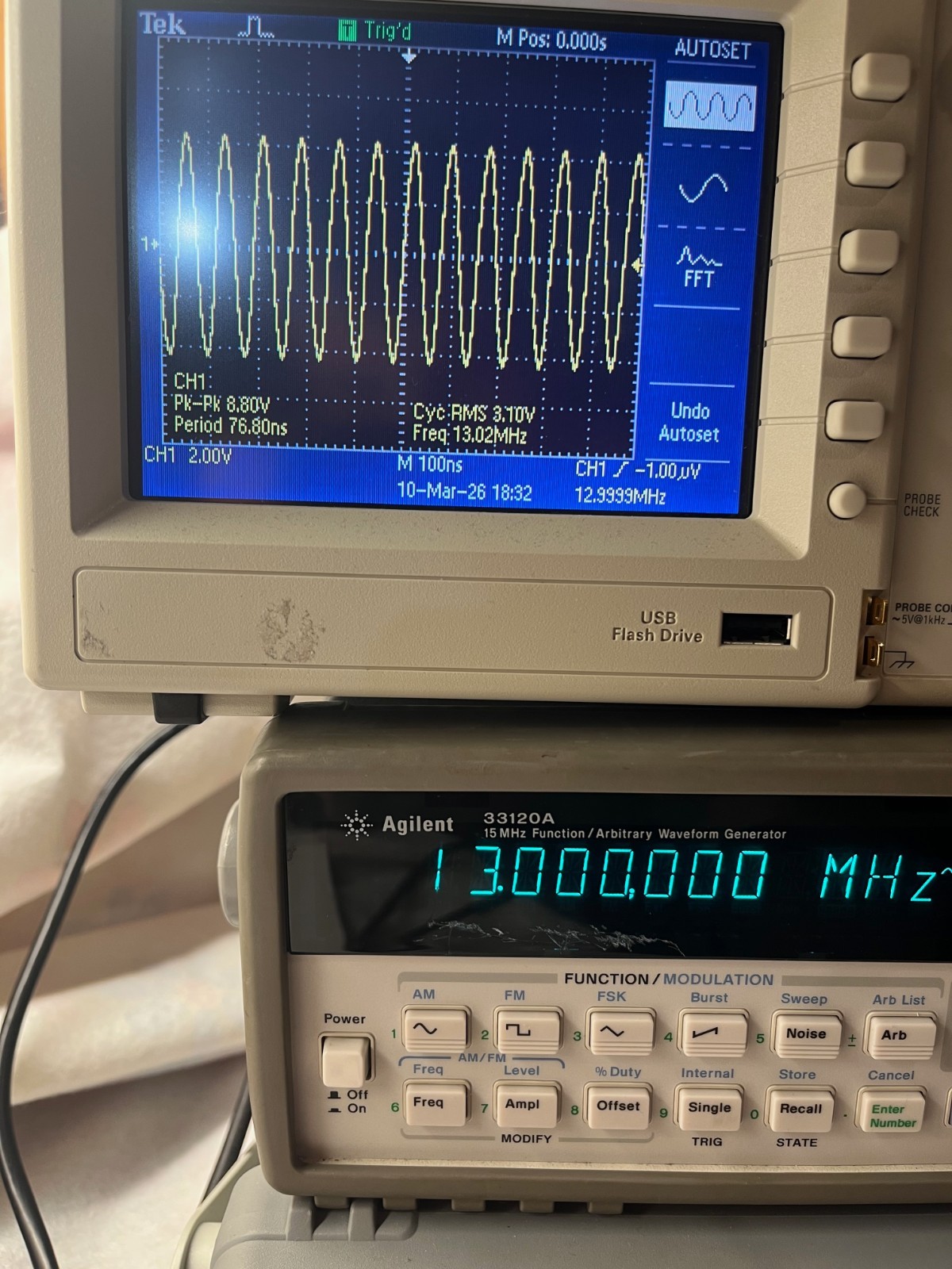 Agilent 33120A 15 MHz Function / Arbitrary Waveform Generator