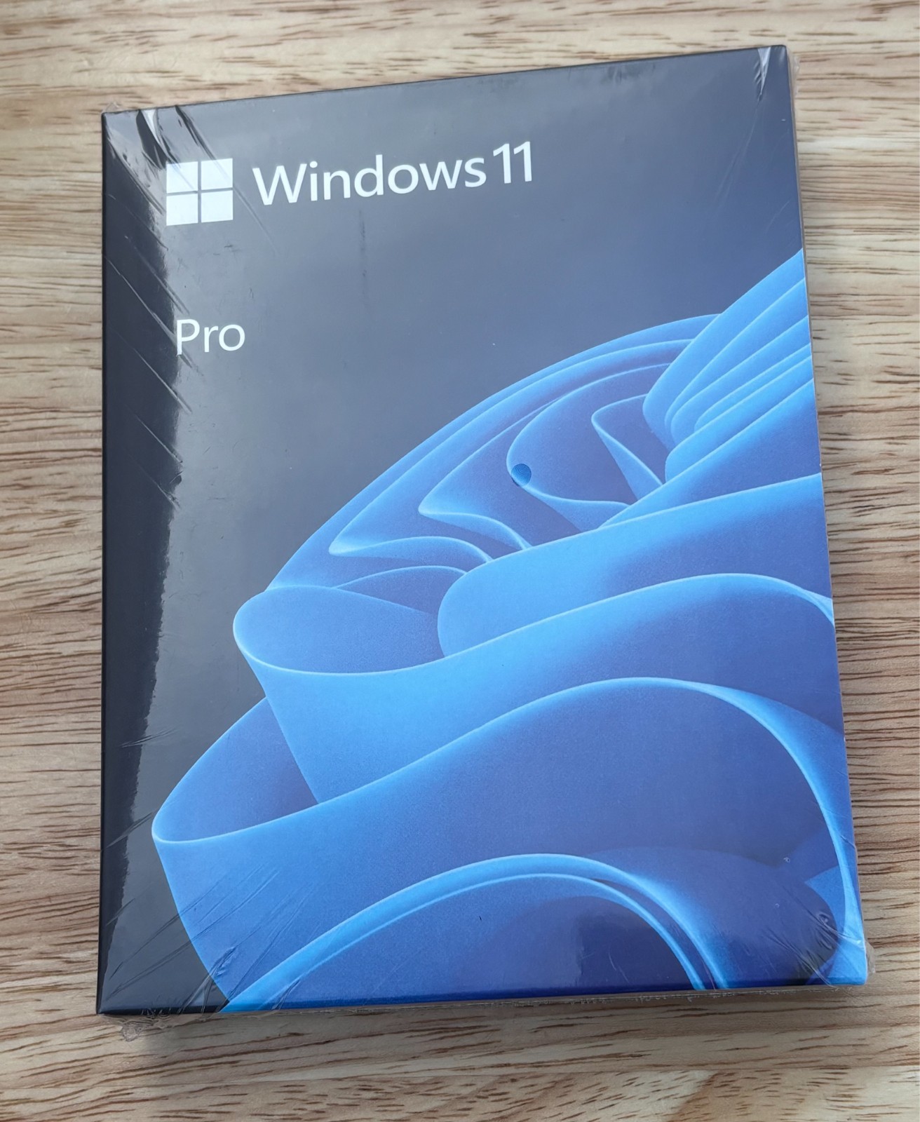Microsoft Windows 11 Professional– Retail Box with USB Installer Lifetime Licene