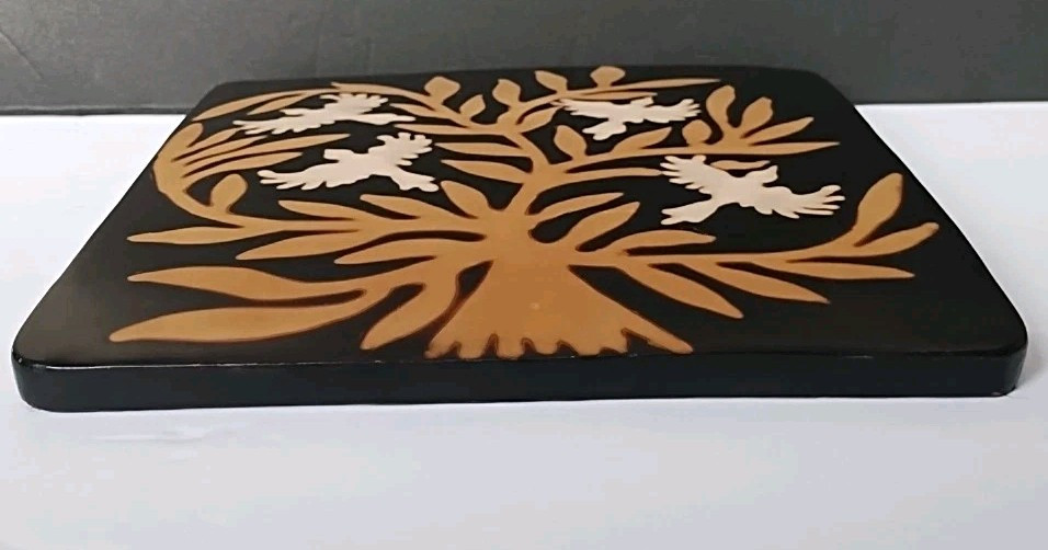 Peruvian Clay Serrv Fairtrade handmade Wall Hanging Or Trivet 8"X 8"