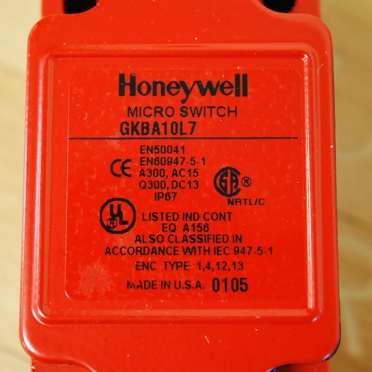 Honeywell GKBA10L7 Interlock Safety Switch - NEW
