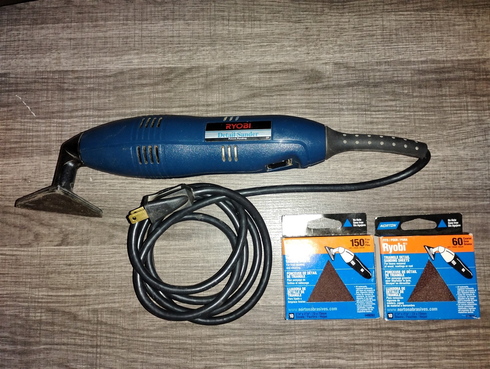 Ryobi Detail Sander Model DS-1000 Corded Power Tool + Triangle Sanding Sheets