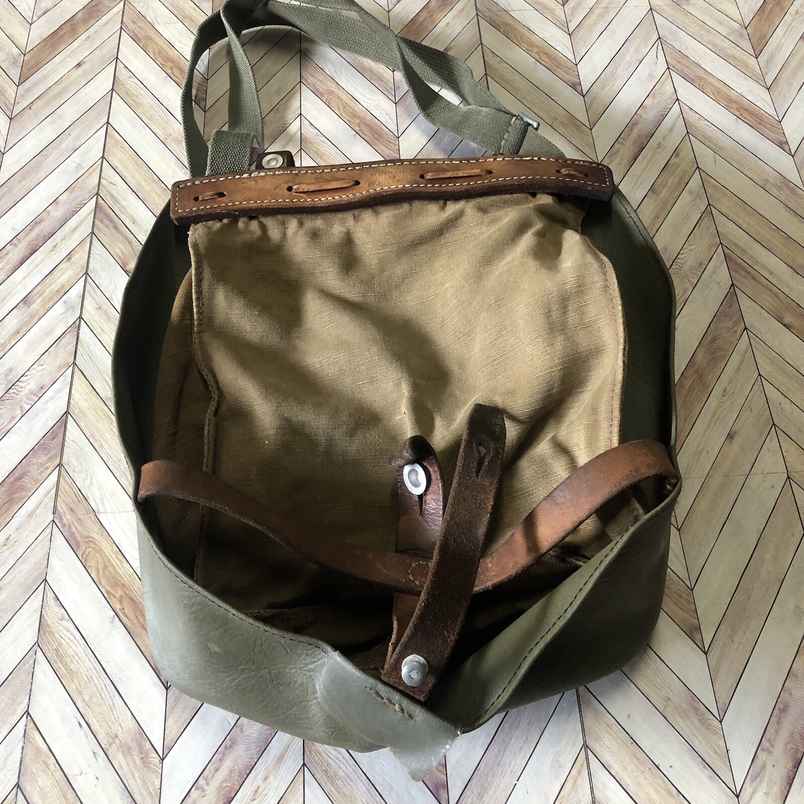 VTG Military Medical Messenger Shoulder Style Bag W.Moser 1972 Brunnenthal.