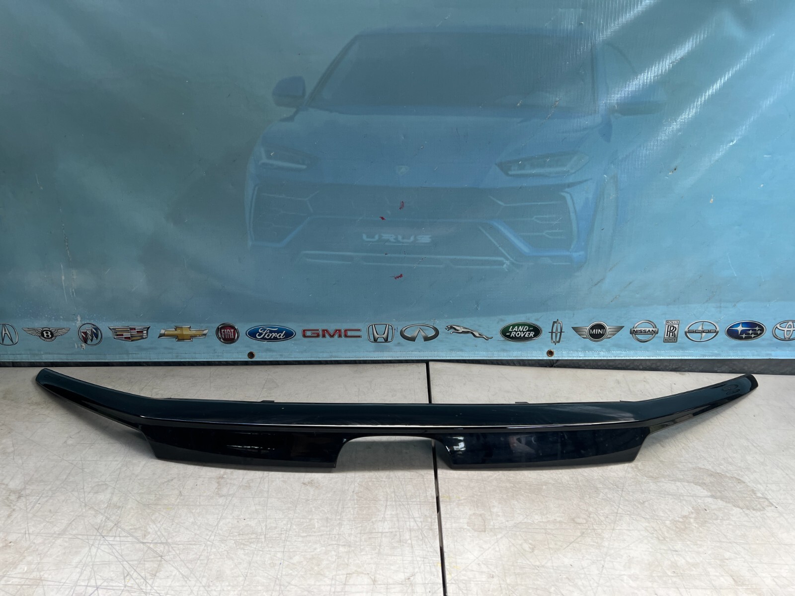 2019 2020 HONDA PILOT FRONT BUMPER UPPER GRILLE TRIM OEM USED
