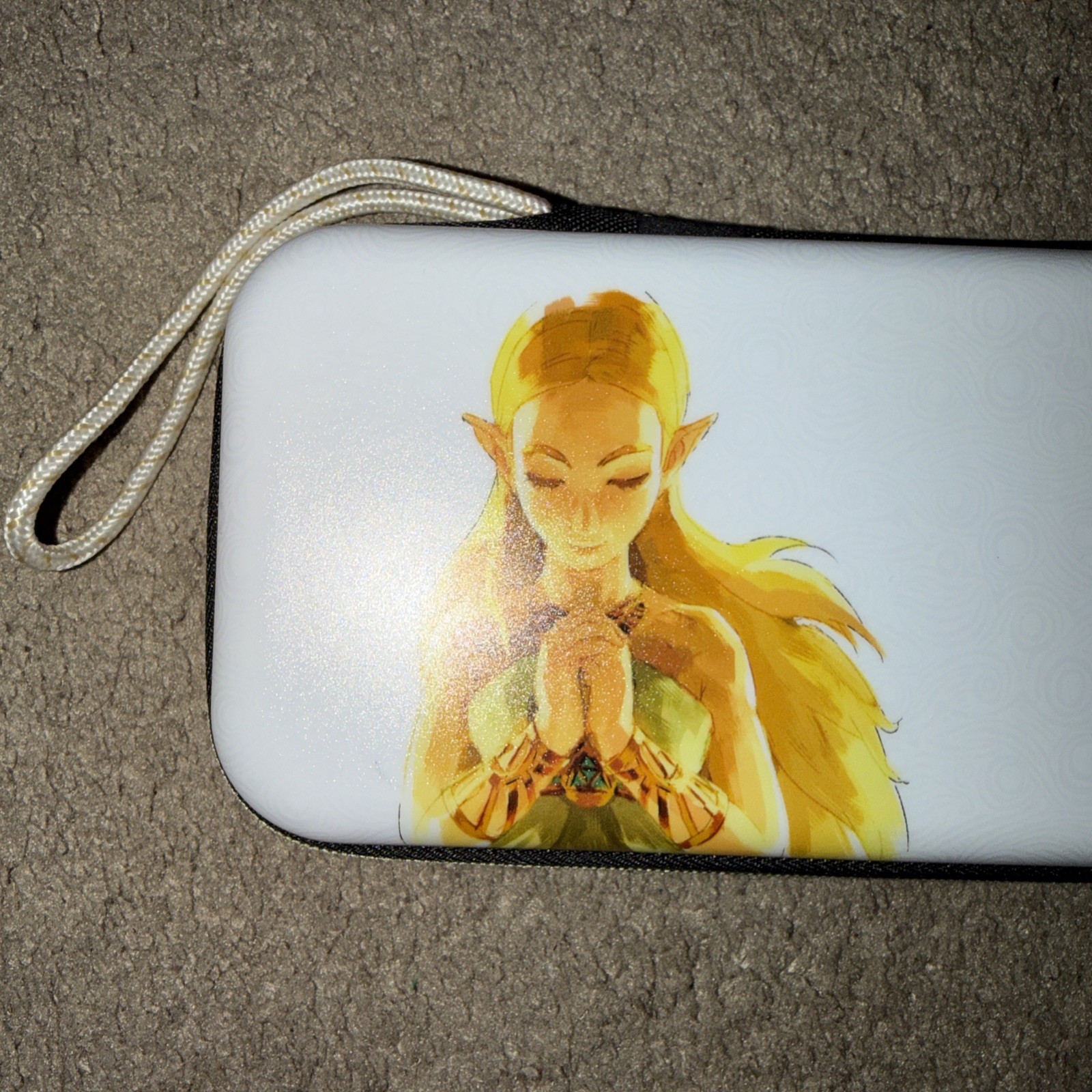 Princess Zelda Pro Slim Case for Nintendo Switch EUC