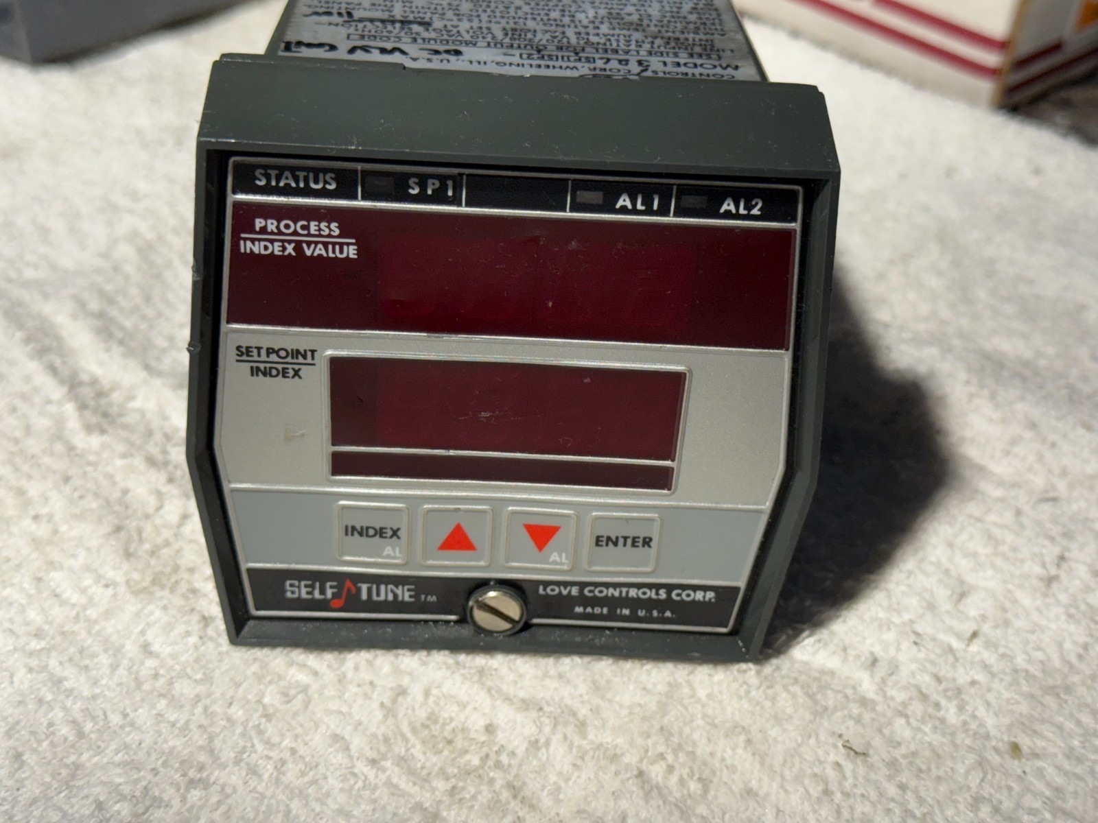Love Controls Self Tune Process Meter 321-3308-140 NON-ISOL Current Controller
