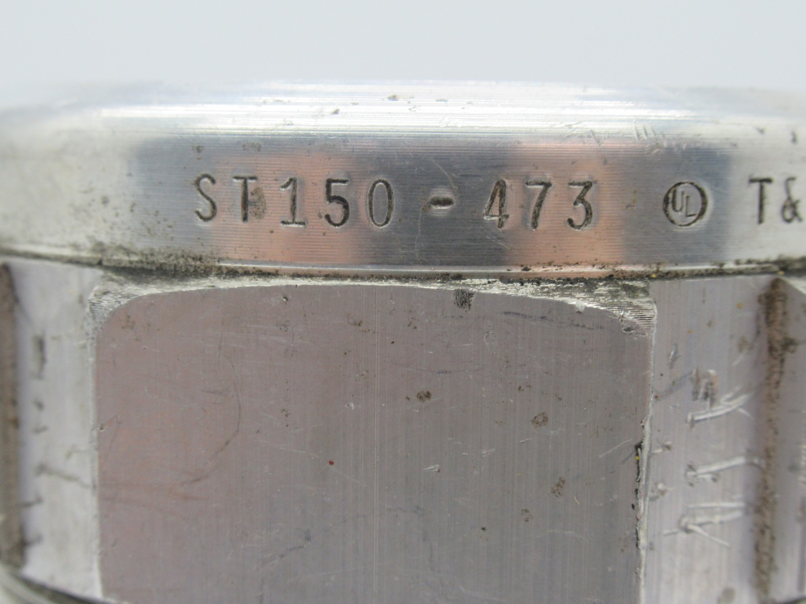 Thomas & Betts ST150-473 Star Tek Aluminum Jacketed Cable Fitting 1-1/2" USED