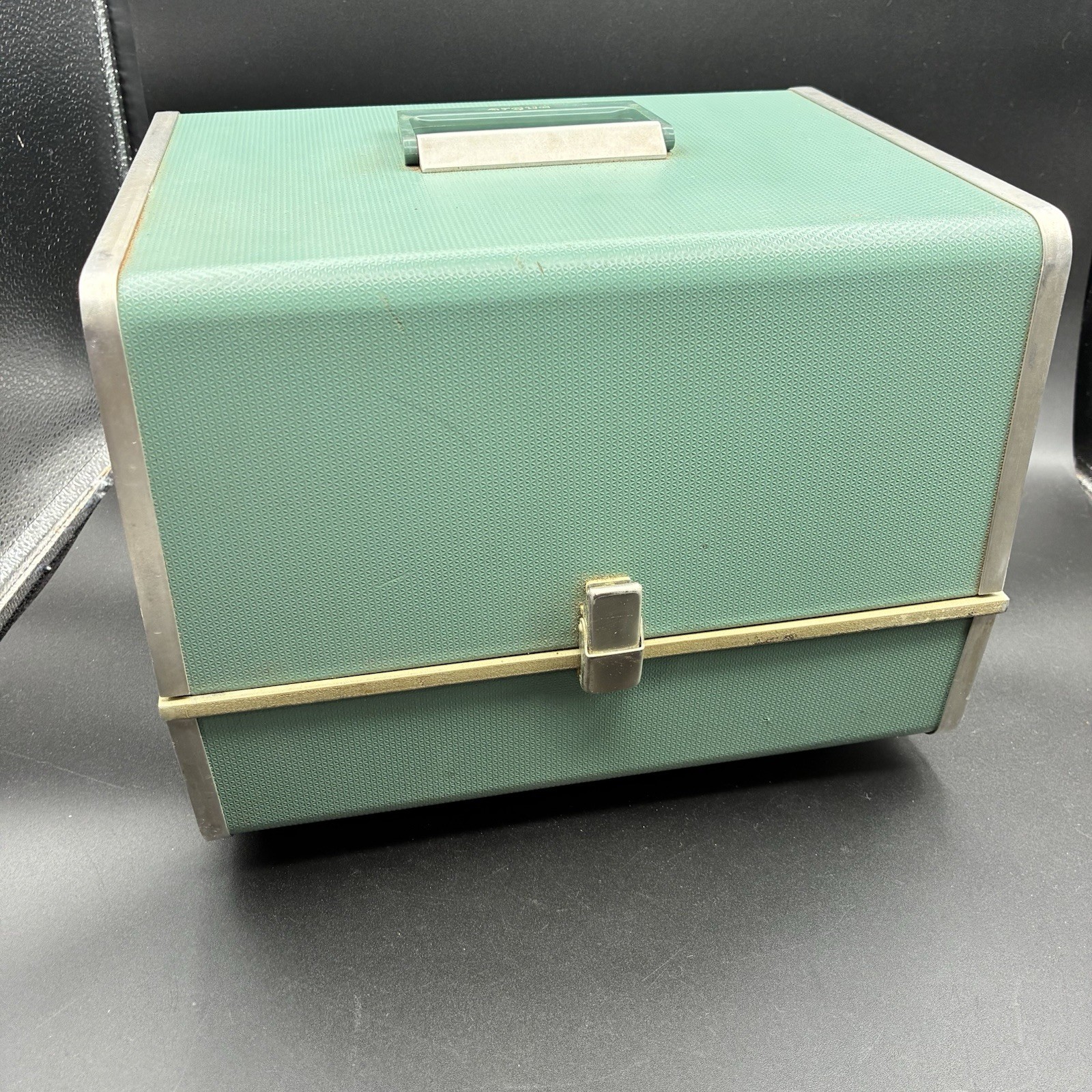 Argus 500 Automatic Slide Projector w/case Vintage Untested No CORD PARTS/REPAIR