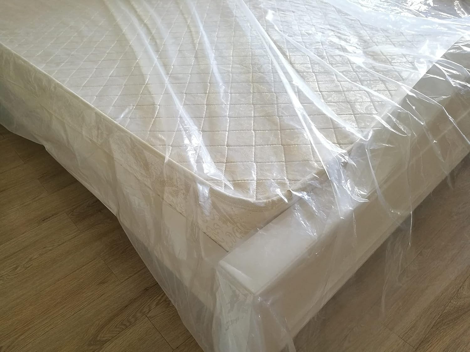 Lightweight Twin/Full Mattress Bag - Clear Polyethylene Storage Solution