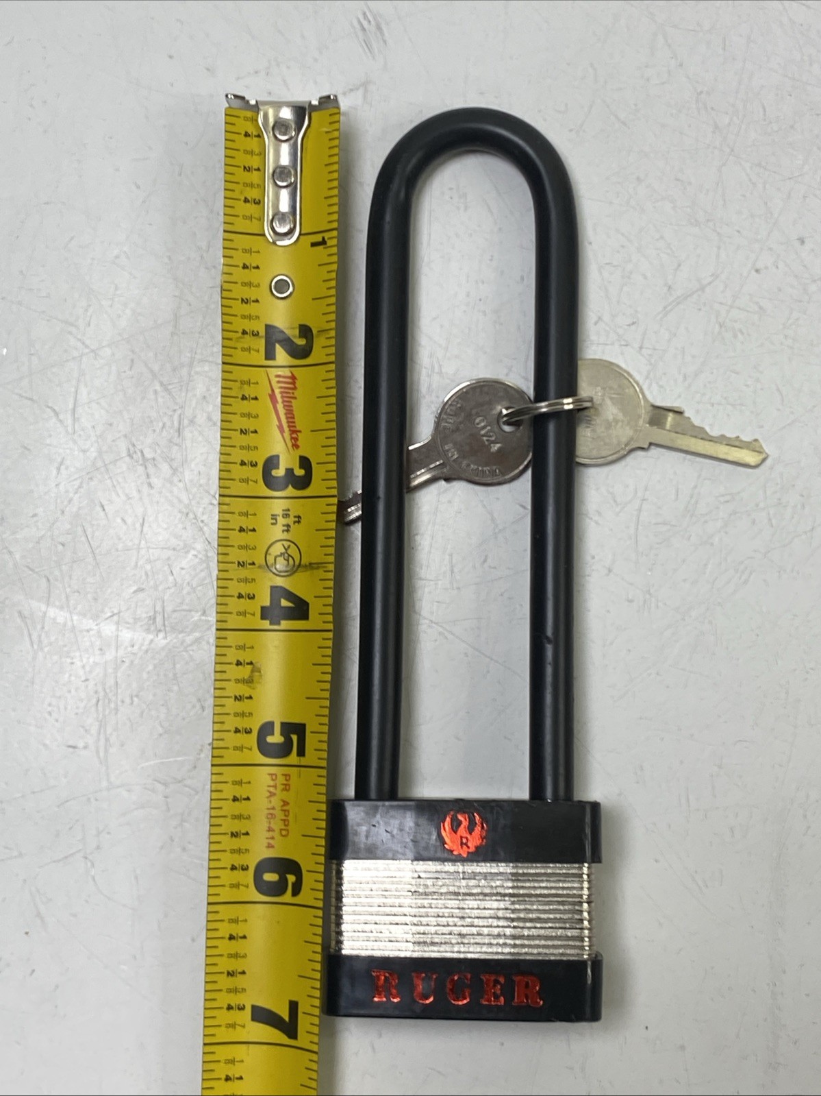 Genuine RUGER Gun Lock - 2 keys - NEW