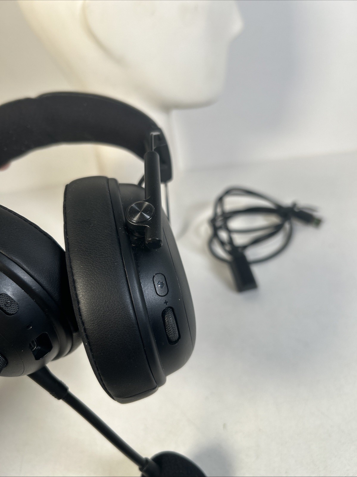 Razer BlackShark V3 Wireless ANC Gaming Headset - Black