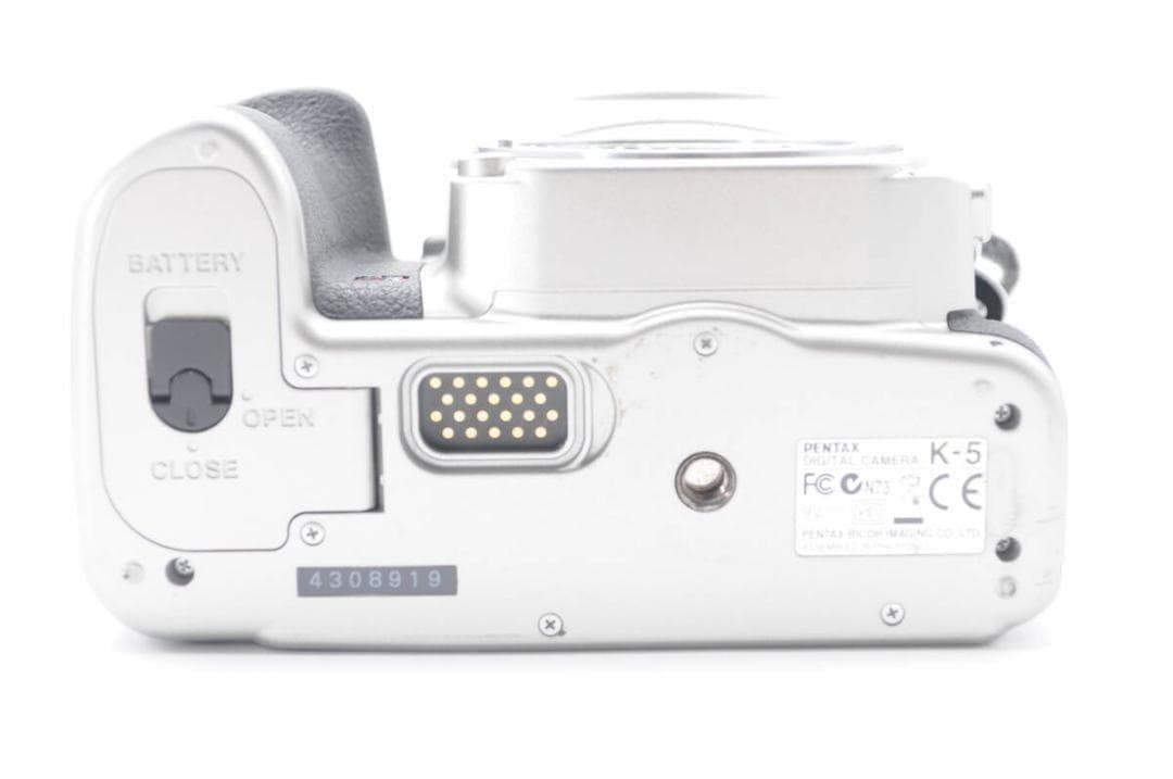Shutter Count: 7239 Pcs PENTAX K-5 Premium Silver Edition