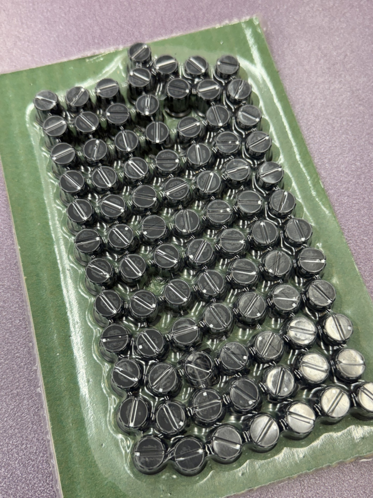 Control Knob 1/4" bushing with set screw black Rogan