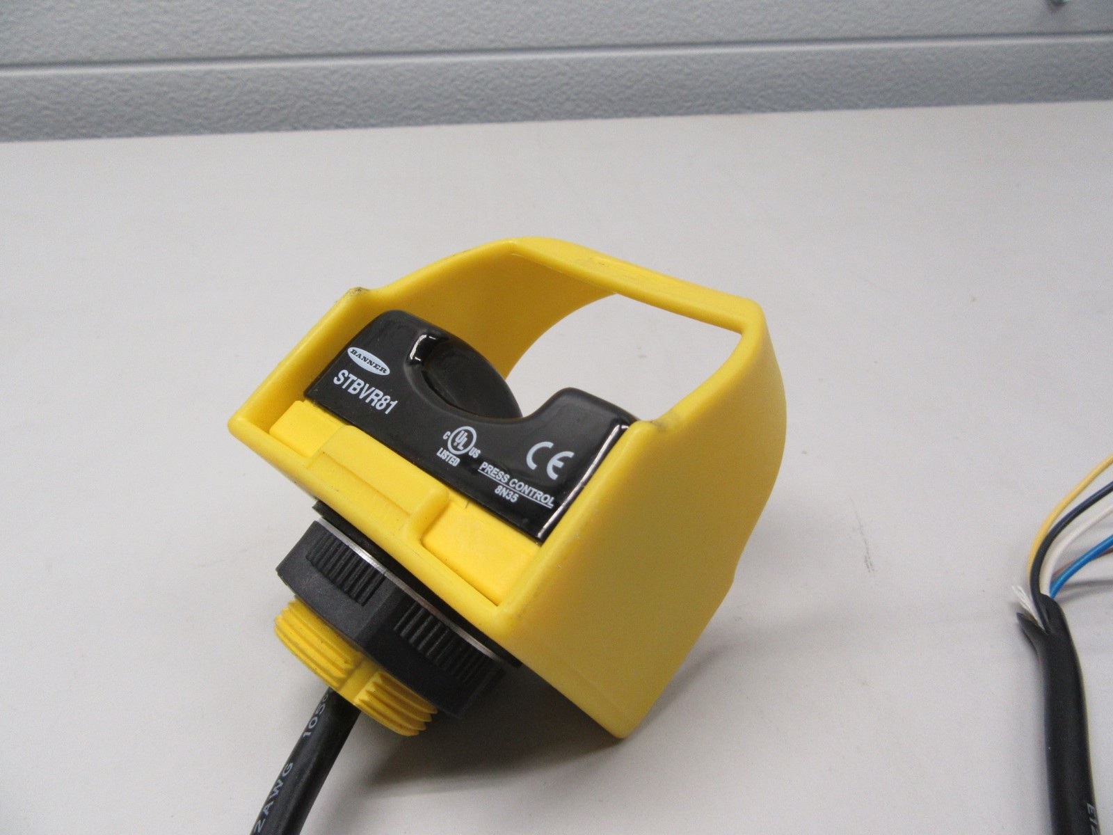 BANNER STBVR81 Automation Switch Press Control