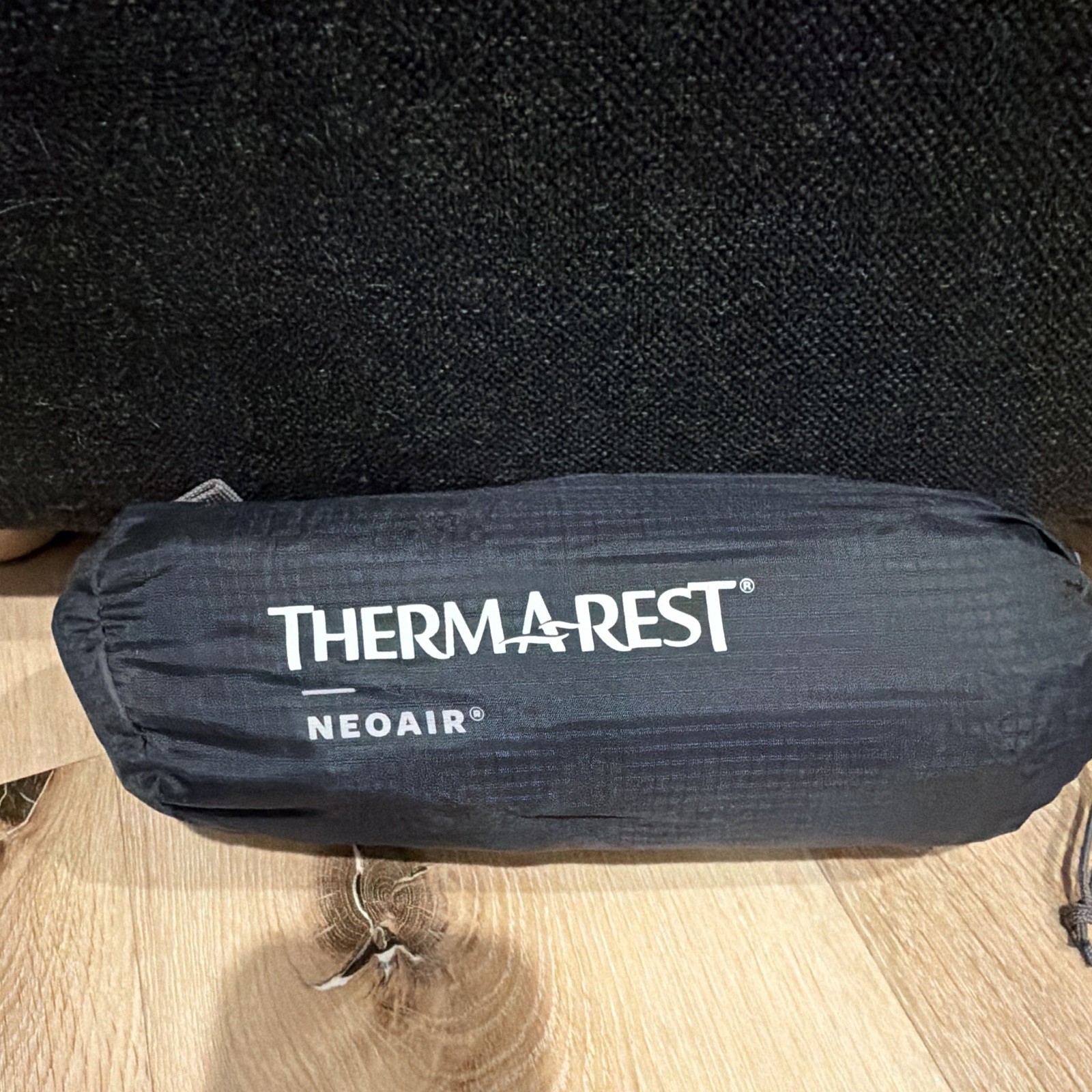 Therm-a-Rest NeoAir Air Sleeping Pad Single Black Roll-Up Camping