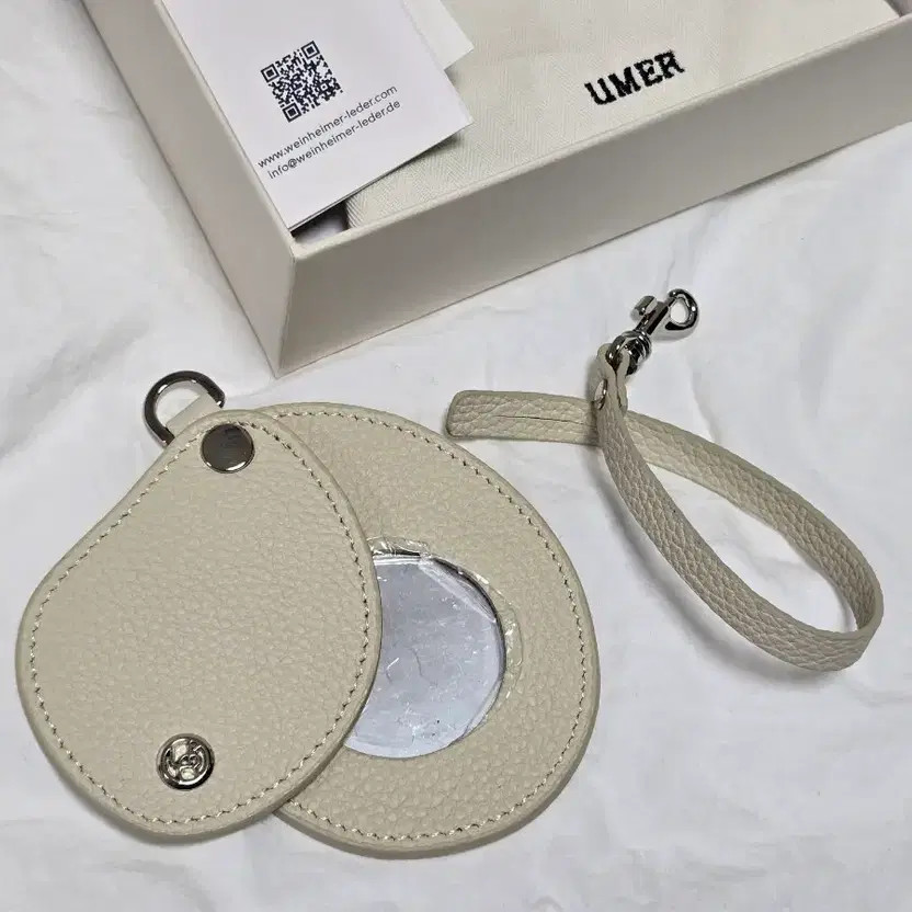 Umer Merleve TR Oblique Mirror Keyring, New Official