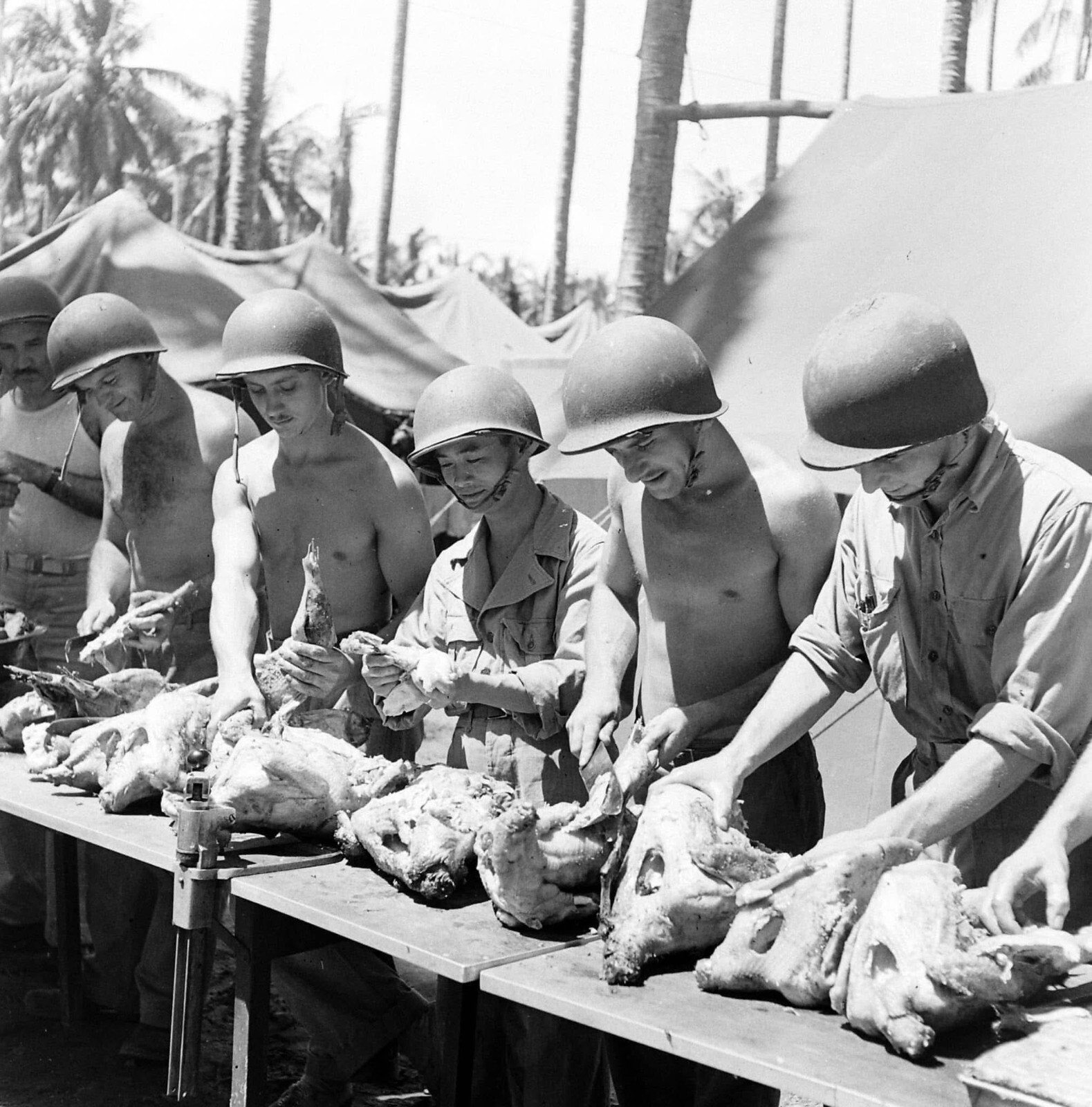 WW2 WWII Photo World War Two /  US Soldiers Christmas On Guadalcanal 1942