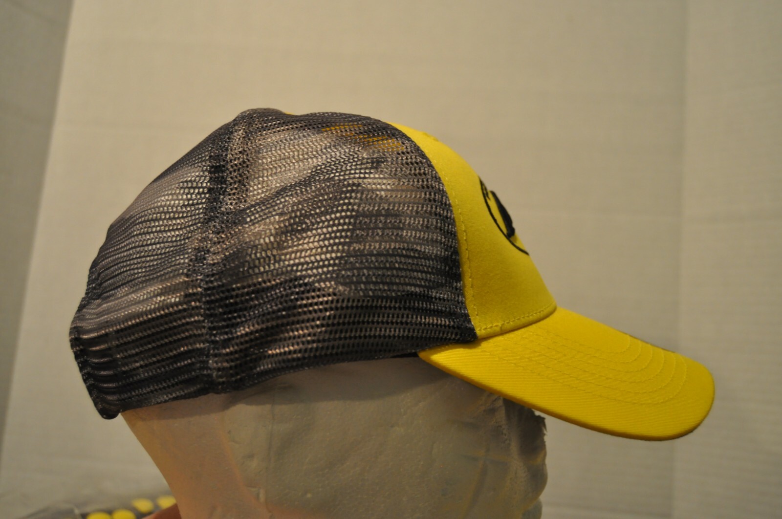 DUCK COMMANDER LOGO, DYNASTY, Yellow Grey Camo MESH TRUCKER HAT CAP New W Tag