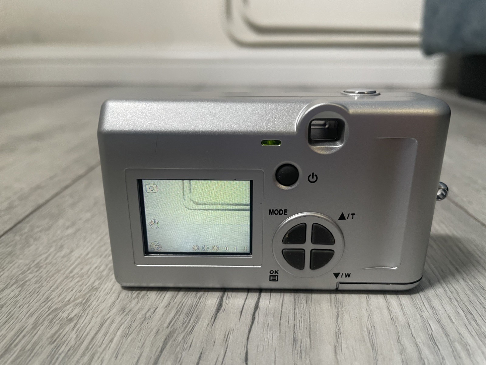 Fully Working & Boxed Vivitar Vivicam 3713 3MP Compact Digital Camera