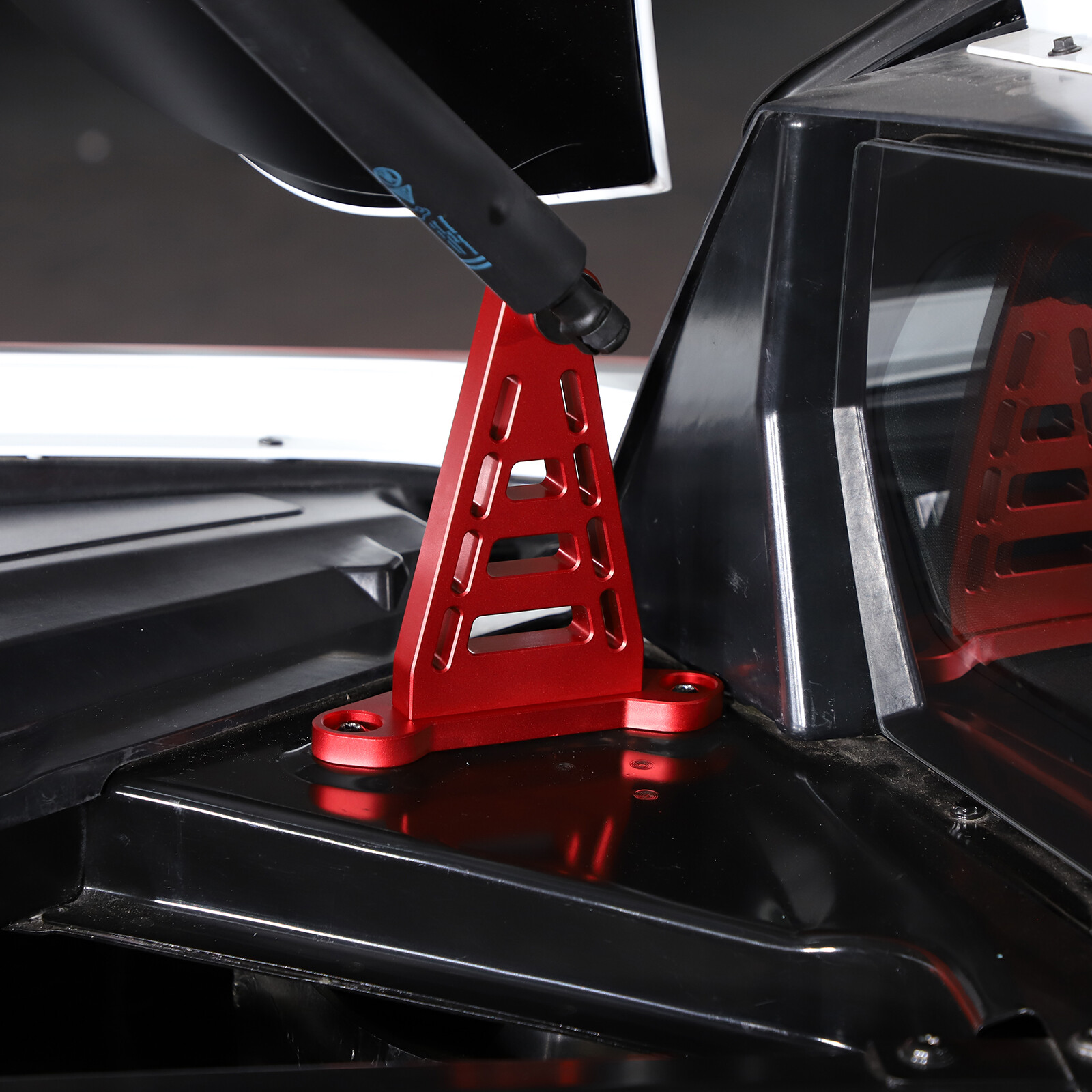 Replacement Red RaceLite Rear Hatch Support Brackets For Corvette C8 2020-26 US
