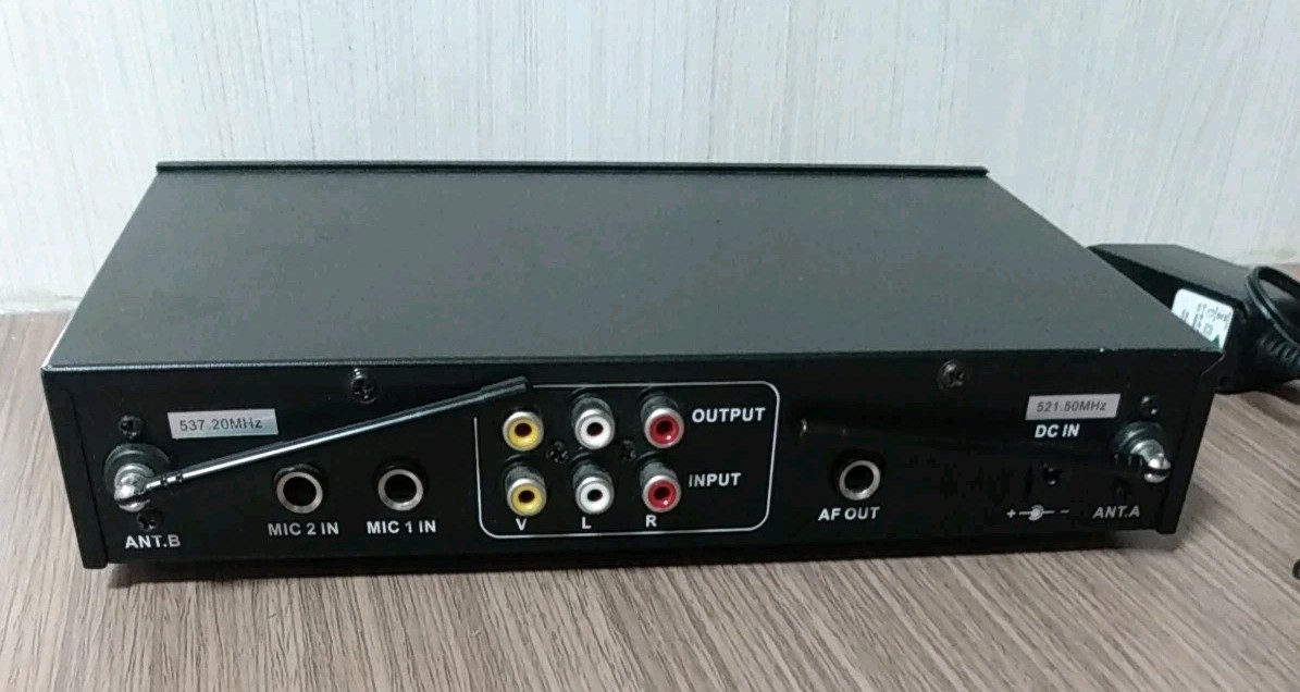 PYLE PDKWM802BU Wireless Microphone & Bluetooth Mixer Receiver
