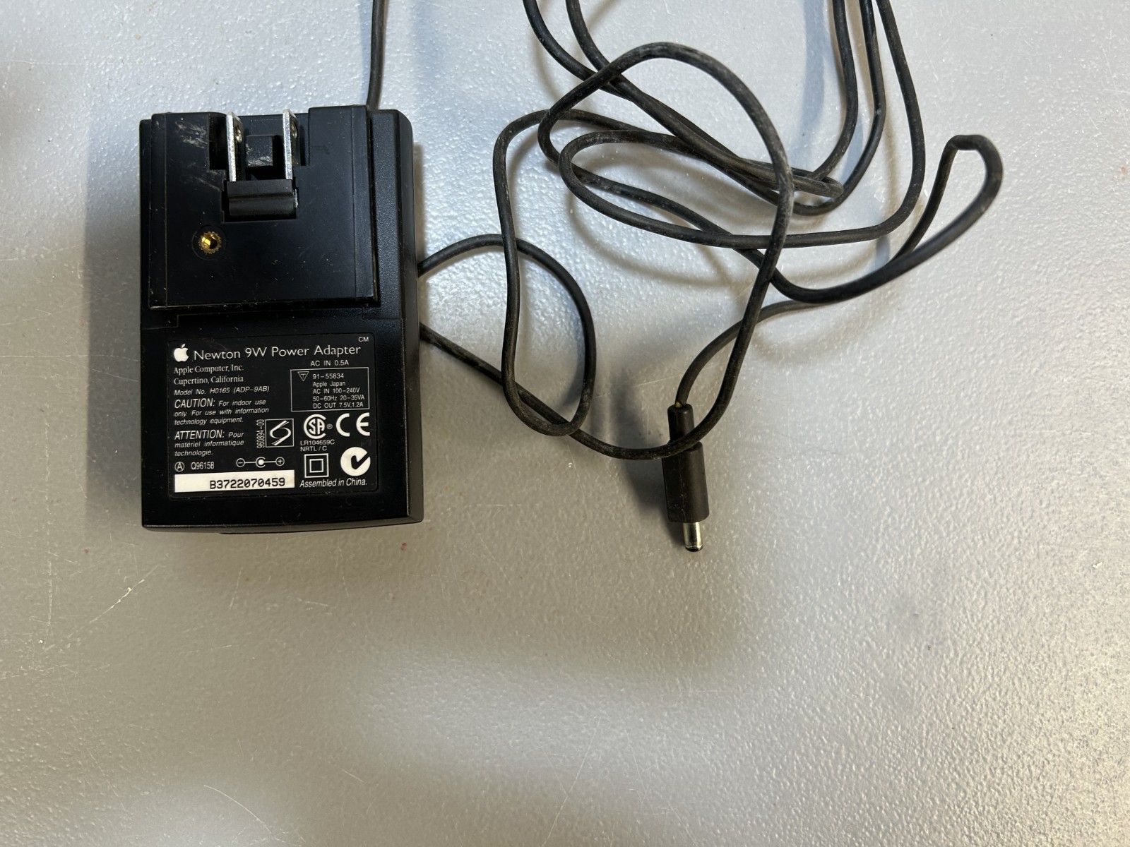 Original Apple eMate 9W Power Supply Model H0165 (see pics)