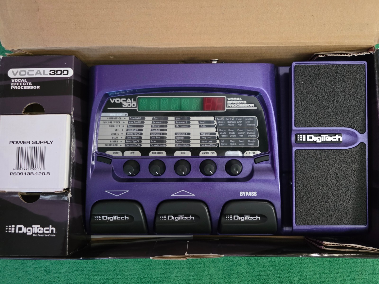 Digitech Vocal 300 modeling guitar foot pedal processor, manual A/C cord & box