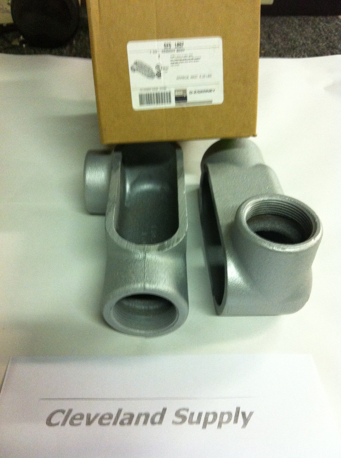 OZ GEDNEY LR57 CONDUIT BODY 1-1/2"  OZGLR57 (BOX OF 2) NEW IN BOX