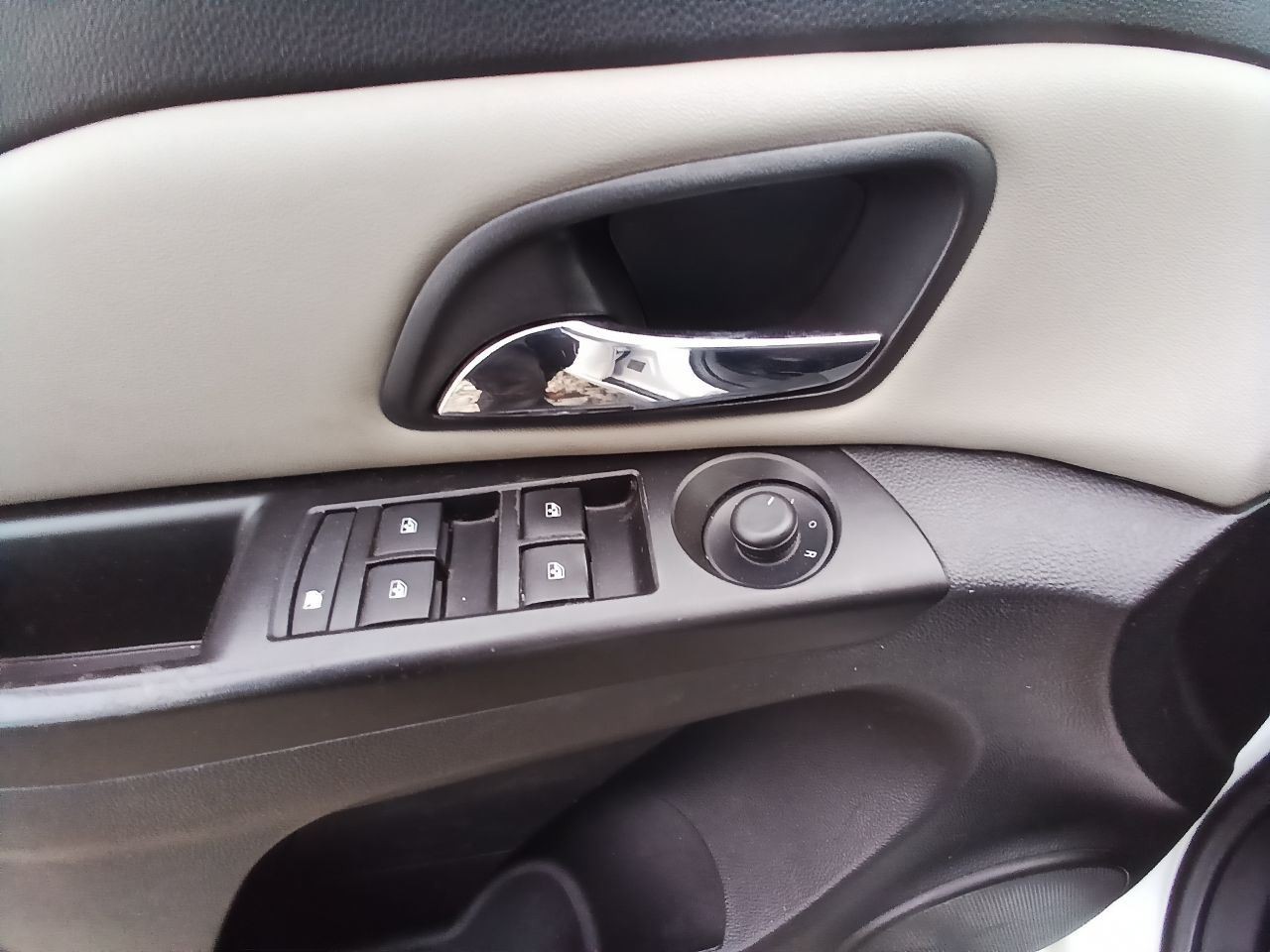 CRUZE 2014 Battery Tray 12453265