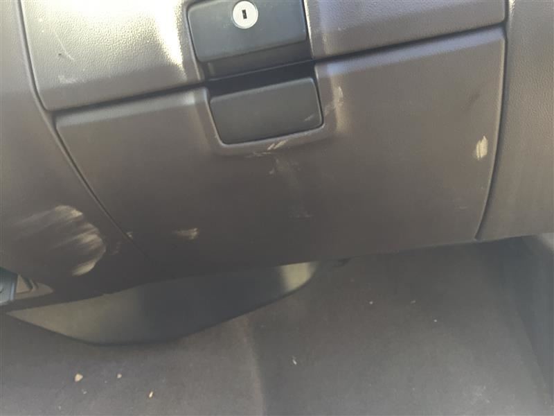 SILVRDO15 2015 Glove Box 18758