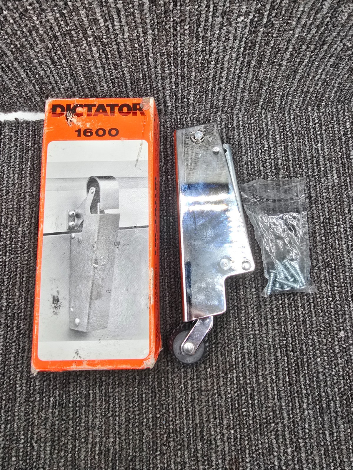DICTATOR V1600: Door Check Hook 1013 Polished Chrome Replacement