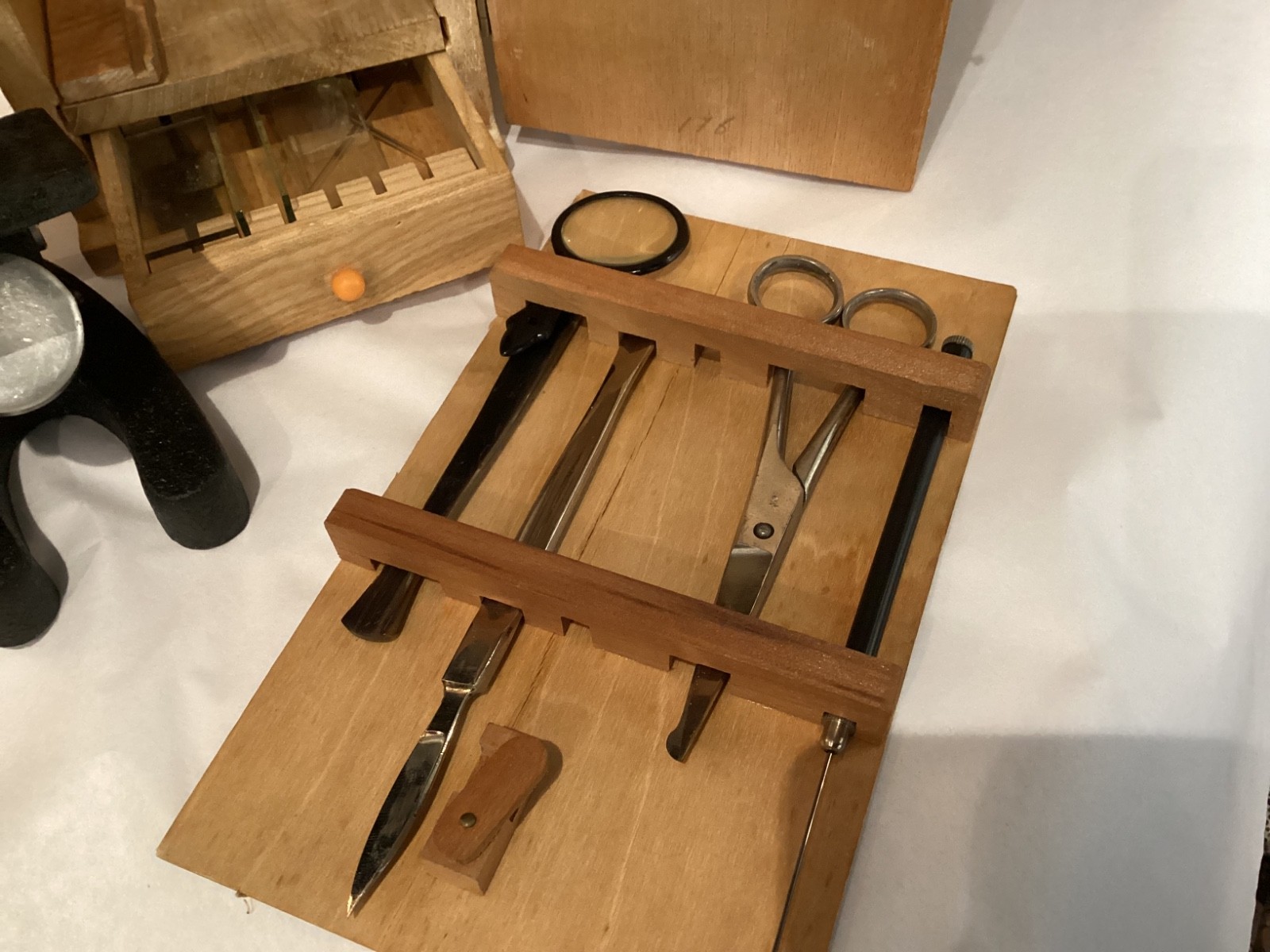 VINTAGE IN ORIGINAL WOOD BOX & ACCESSORIE AUTHENTIC STELLAR #B104 MICROSCOPE NR