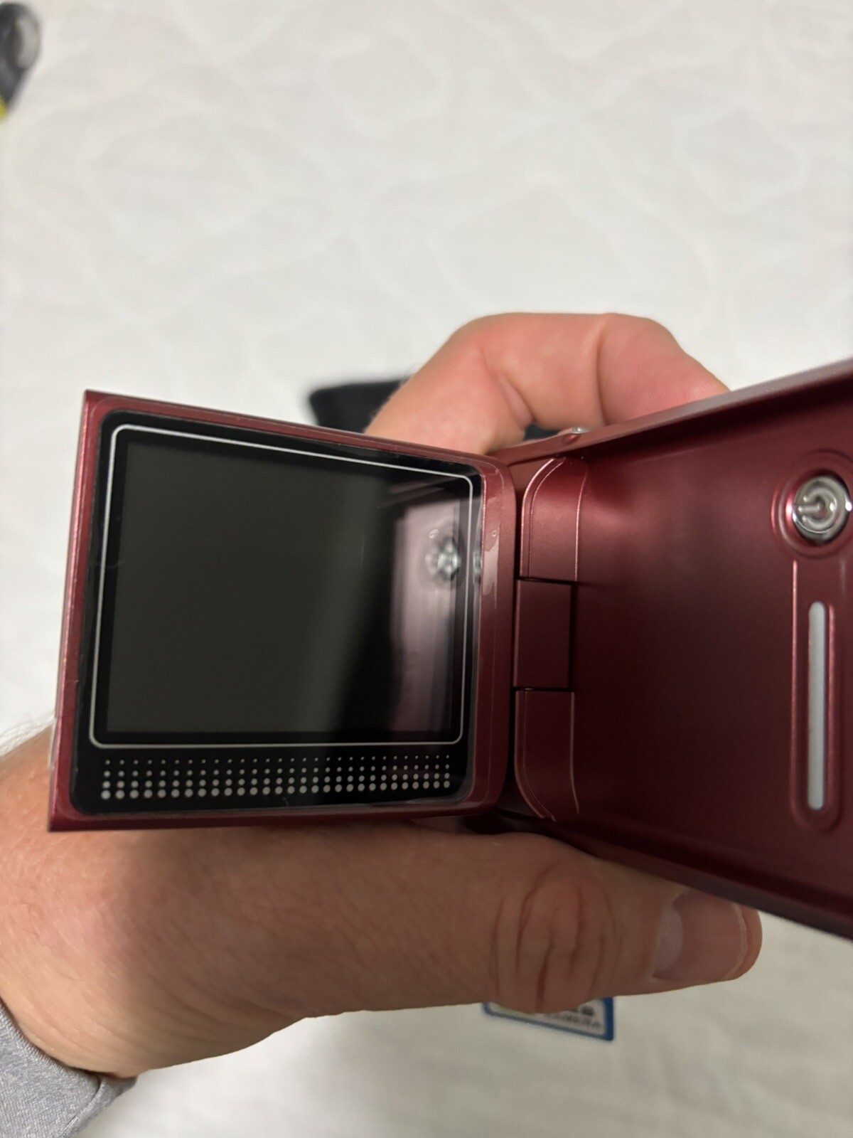 Vivitar DVR 550 5.0mp Handheld Recorder Camera RED Case&Remote NO BATTERY/ CARD*