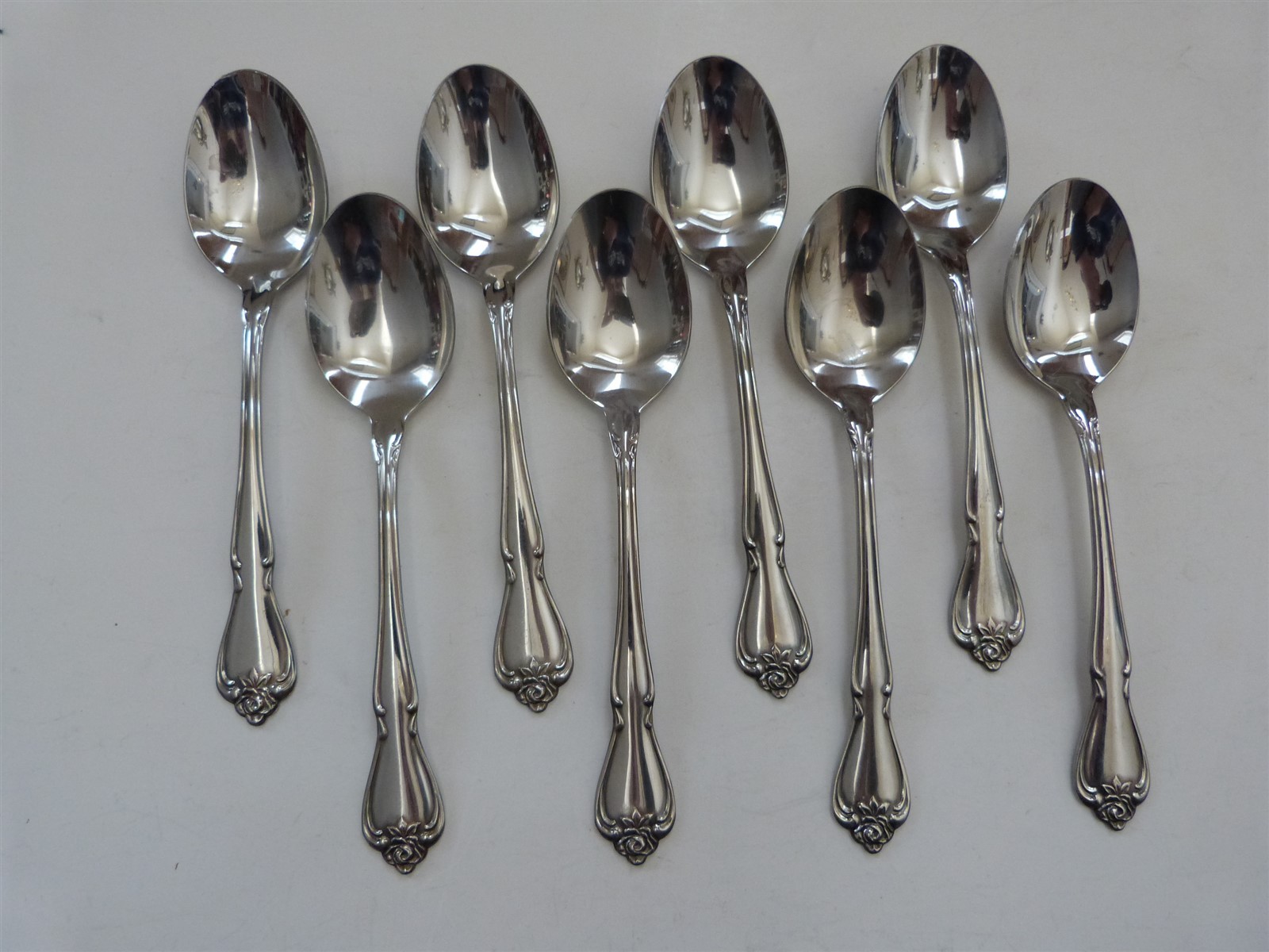 8 Oneida Rogers 1881 ARBOR / TRUE Rose Stainless Steel SOUP SPOONS EUC