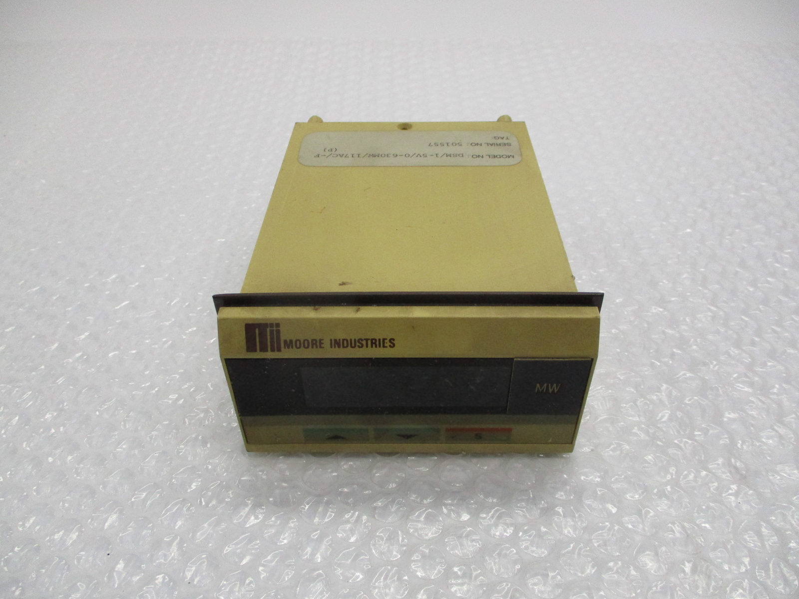 MOORE 2820A-23-23308 PANEL METER UNMP