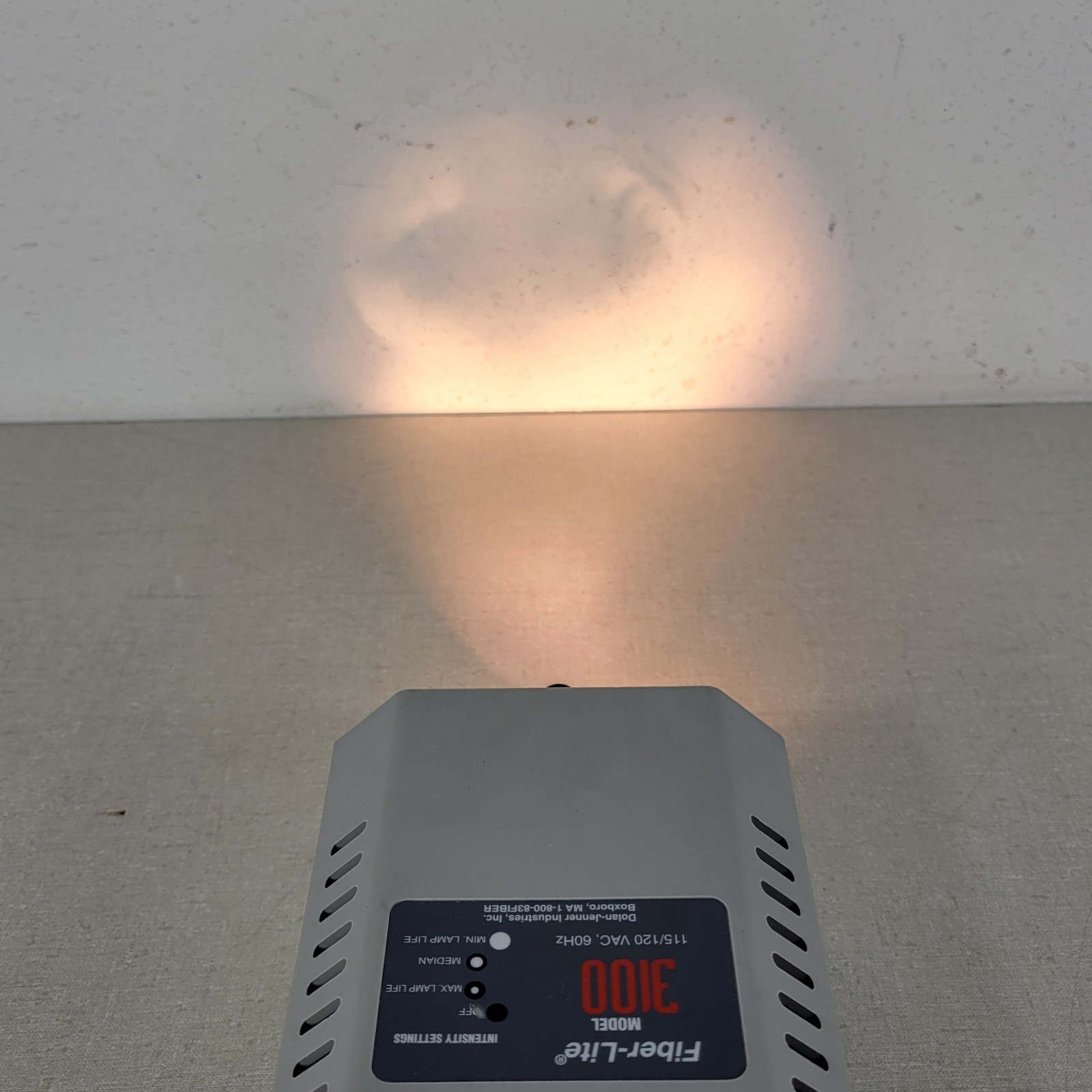 Dolan-Jenner Inc Fiber-Lite 3100 Illuminator 3-Mode Intensity Light Source