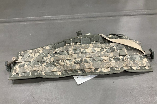US MILITARY 8 MAG TACTICAL CHEST RIG. ACU CAMO.FREE 30RD MAG POUCH WITH PURCHASE