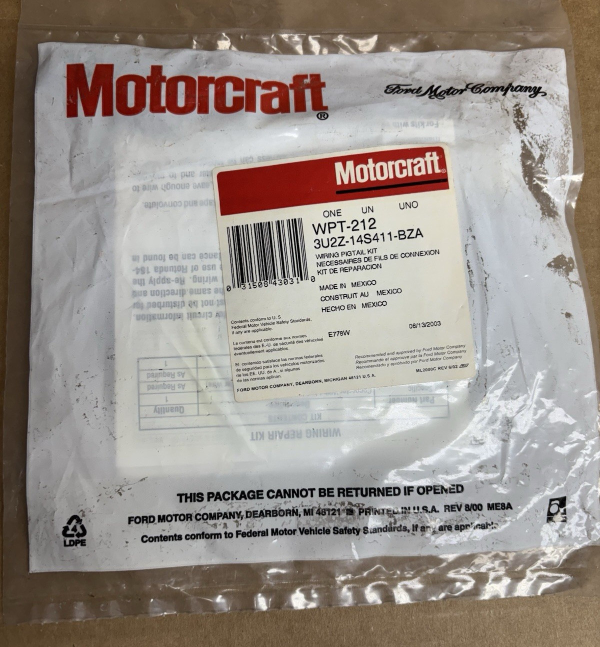 PREOWNED  UNOPENED  MOTORCRAFT OEM  WPT-212 DOOR COURTESY LIGHT CONNECTOR