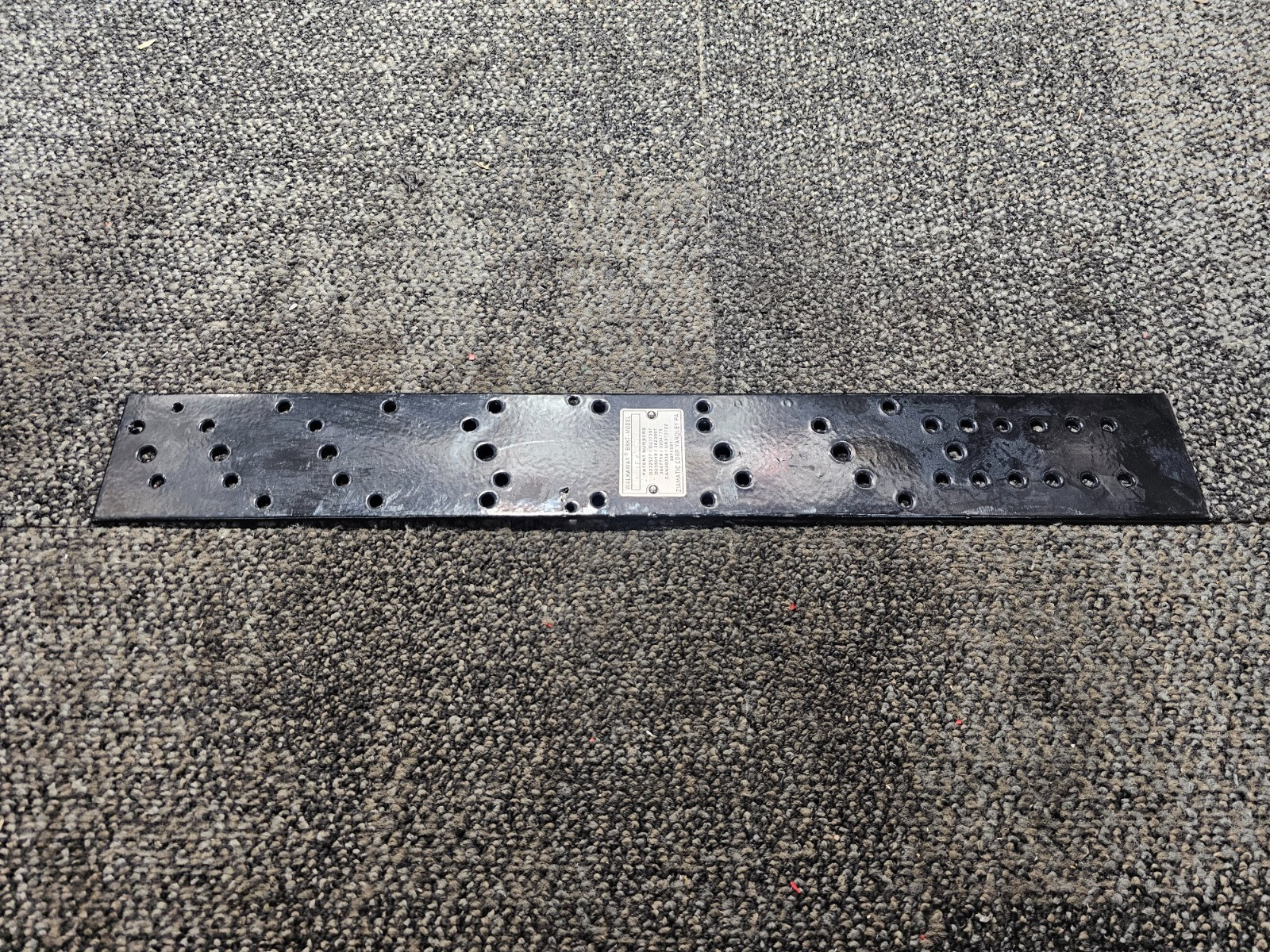 Ziamatic KD LP 6 SFPHS Walkaway SCBA Bracket 22-1/2" X 3" Replacement