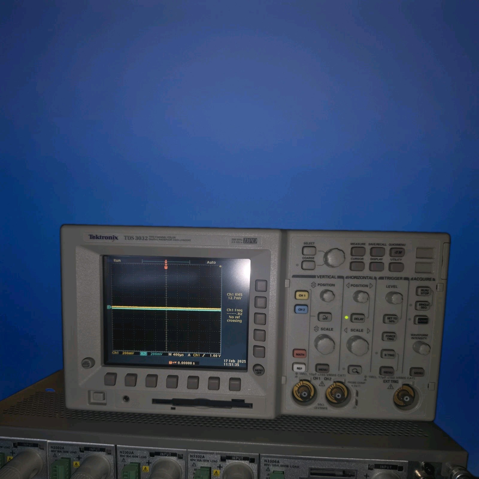 Tektronix TDS3032 Digital Phosphor Oscilloscope, 300 MHz, 2.5 GS/s DPO
