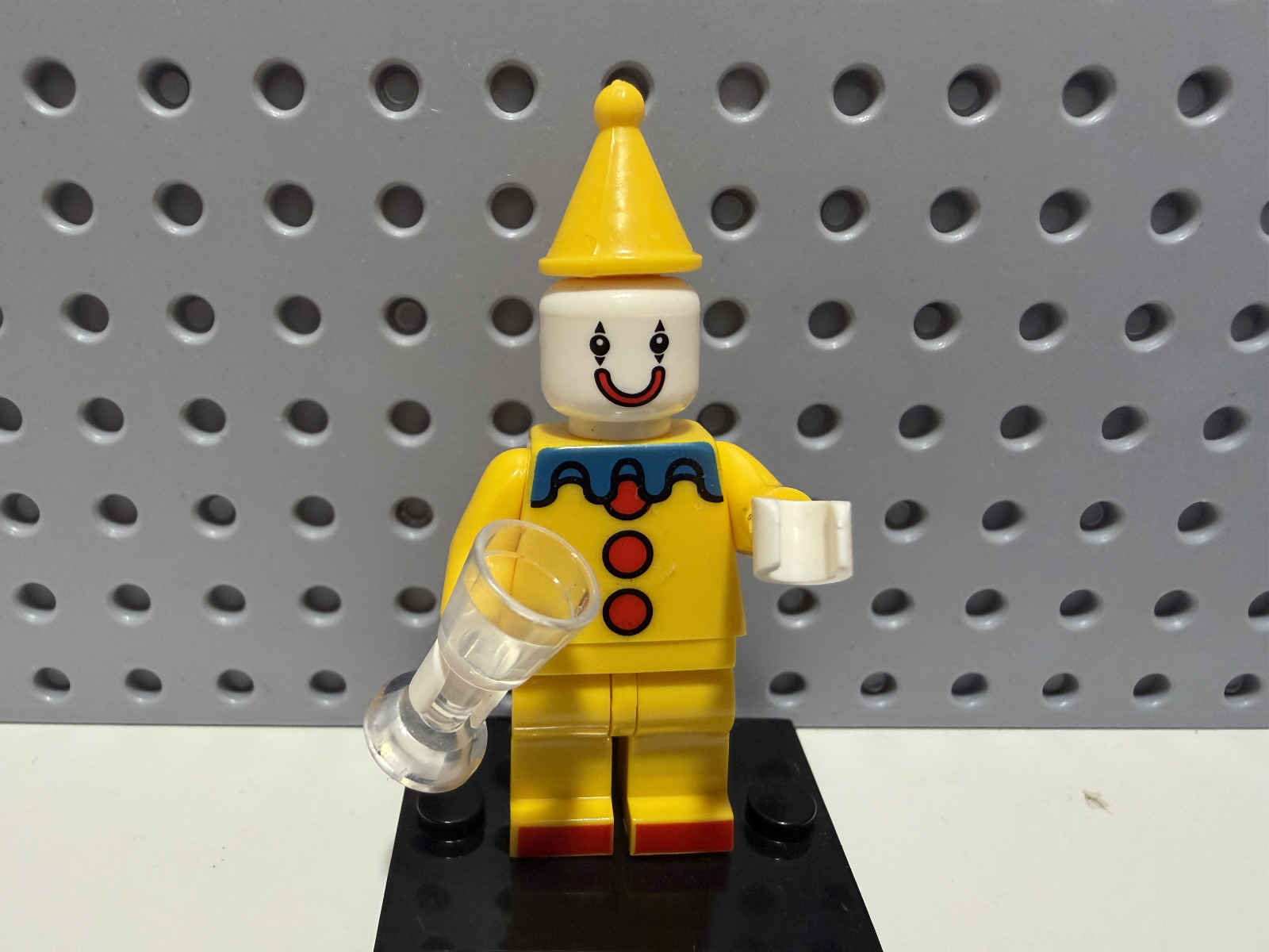 Lego The Amazing Digital Circus TADC Kaufmo Custom Minifigure