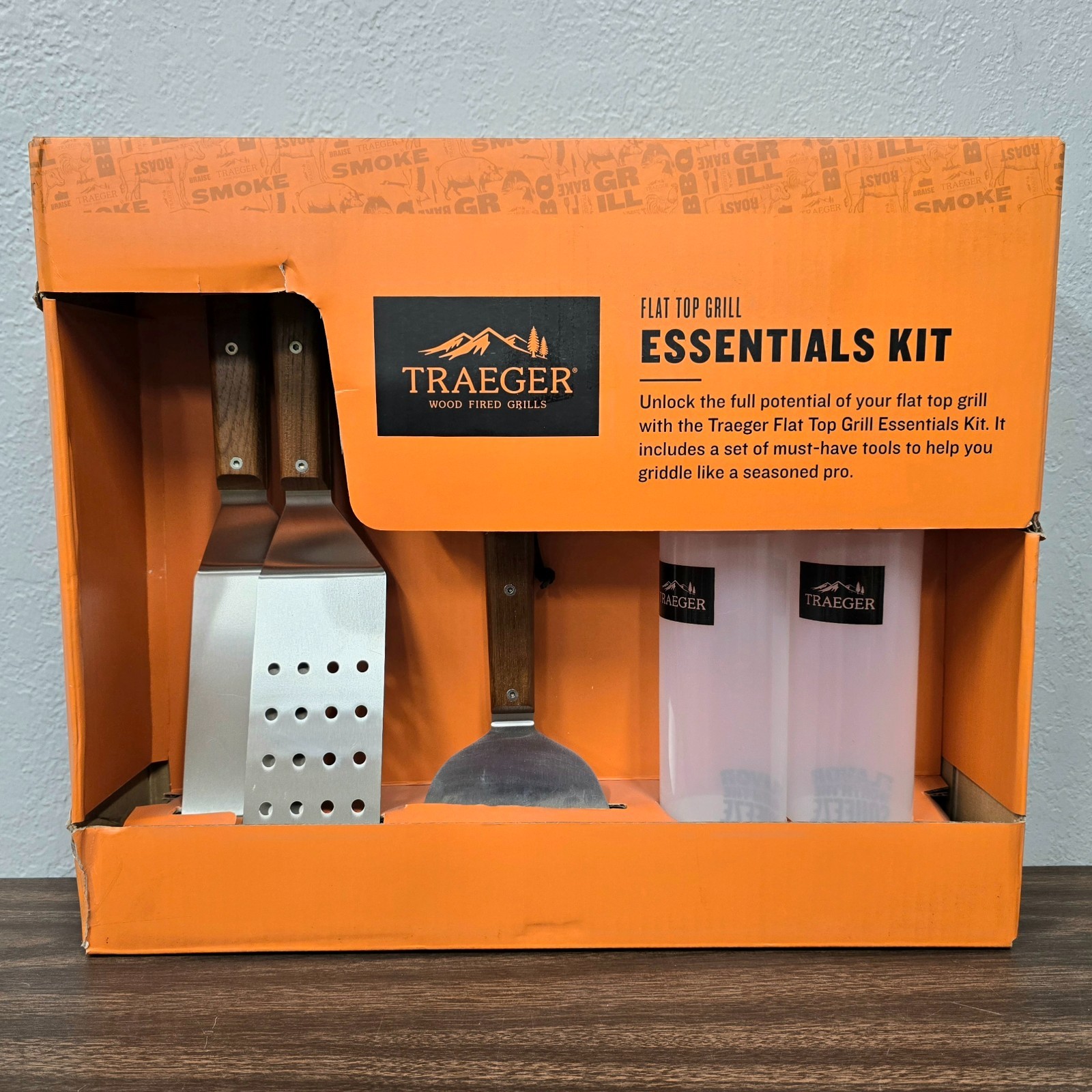 Traeger 5-Piece Flat Top Grill Essentials Kit w/ Wooden Handles - BAC733