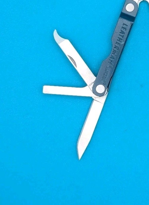 Leatherman Micra Multi-Tool, Knife, Scissors, Key Ring, Blue!