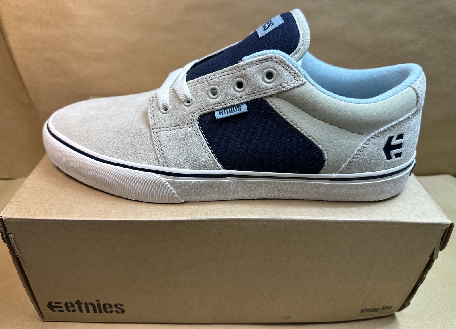 ETNIES BARGE LS Skateboard Skate Shoes Men’s 10 Tan/Navy New In Box!
