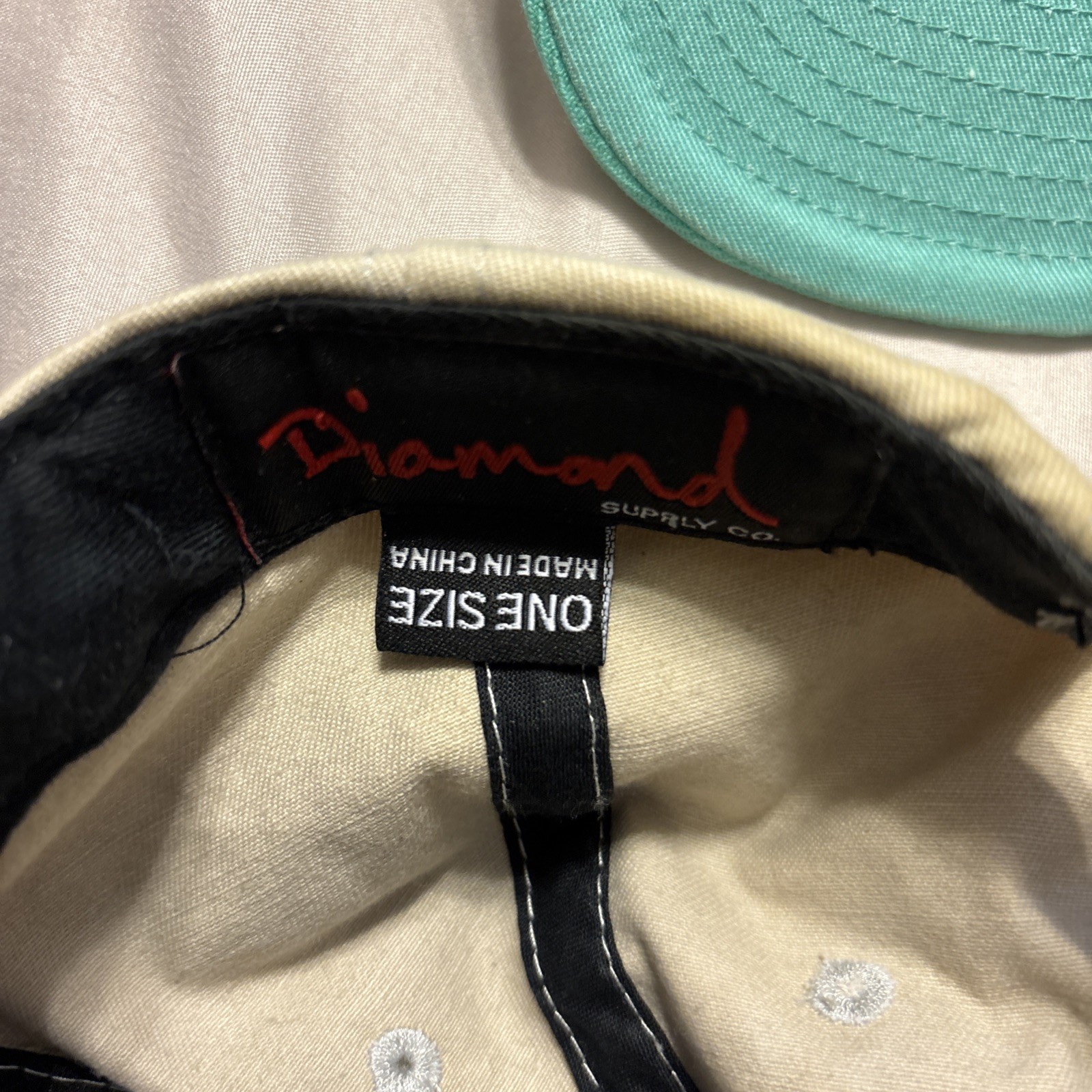 VintageMen’s Snapback Hats Vans, American Eagle, Diamond Supply Co.