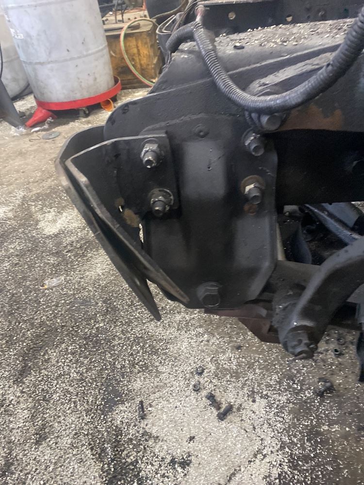 Front Leaf & Springs N/A Used P-12524