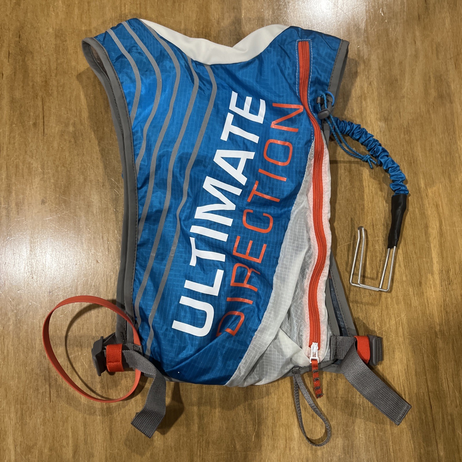 Ultimate Direction Hydration Vest Small Medium, Blue
