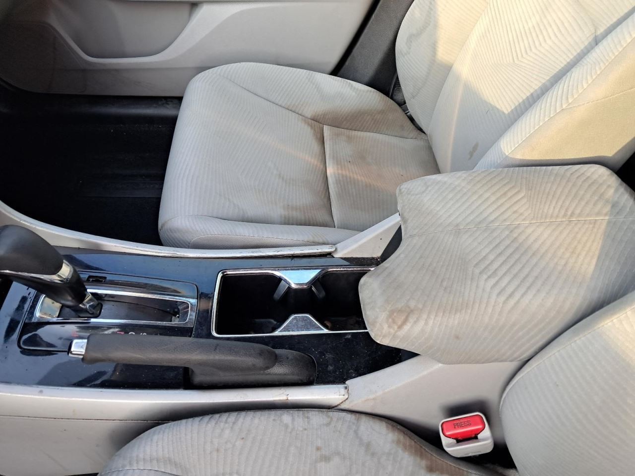 ACCORD 2017 Glove Box 4779143